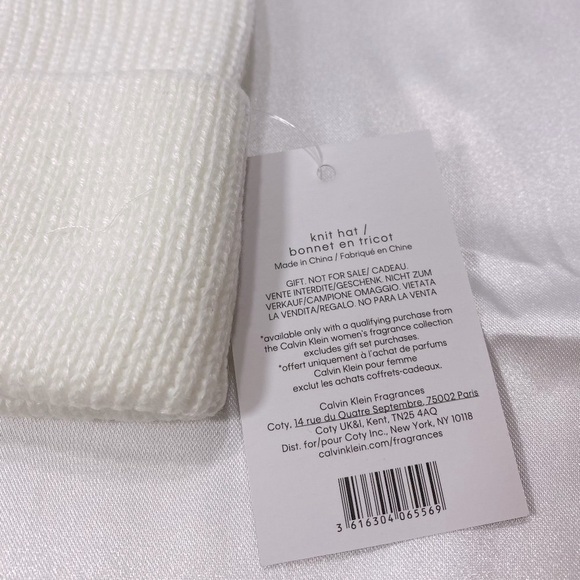 Calvin Klein Unisex Beanie, White Ribbed Knit, Fold-Over Cuff, Warm Soft Hat-NEW - Picture 4 of 11